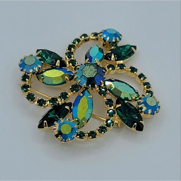 Vintage Brooch Gold Tone Emerald Green Crystals Brooch #506 - Picture 11 of 16
